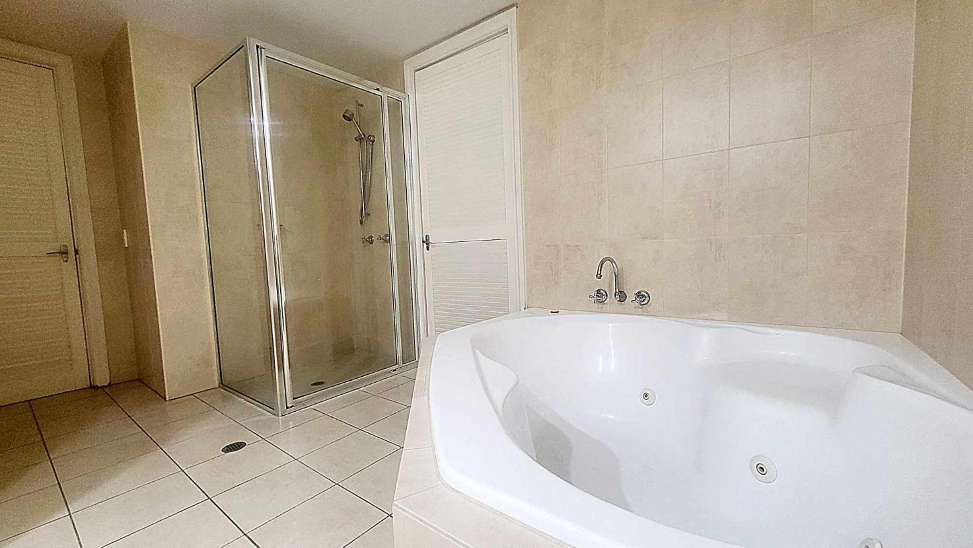 Tropical Suite