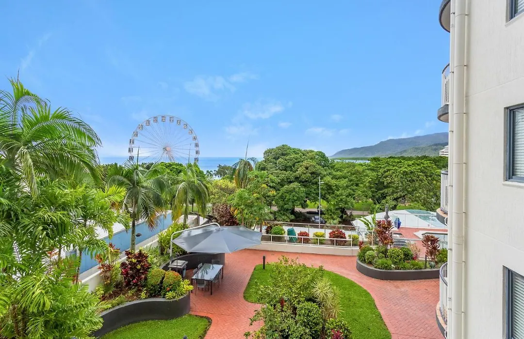 Cairns Esplanade Apartment-1