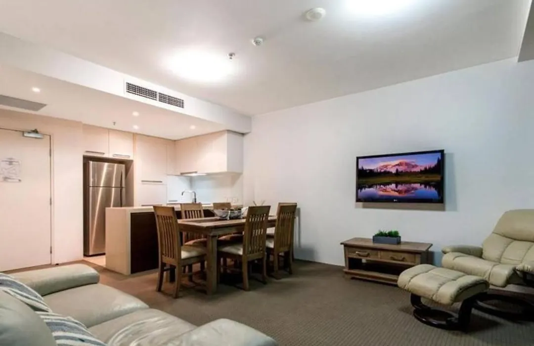'Marlin Parade' Waterfront Getaway With Rooftop Pool-1
