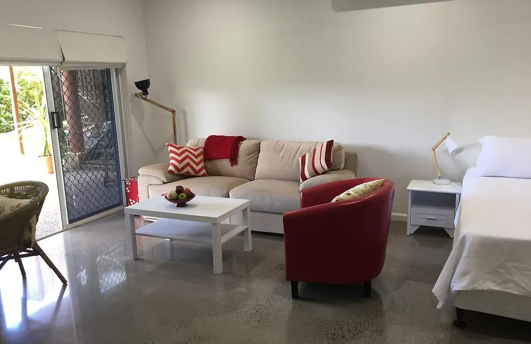 Hideaway On Hillview-1