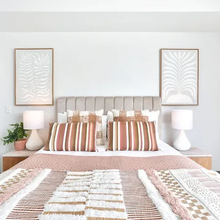 11 Harbour Lights With Ocean Views-3