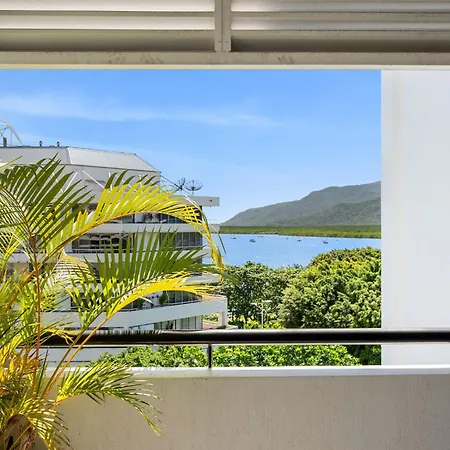Belle Escapes 702 Cbd Apartment With Elevated City And Water Views-3