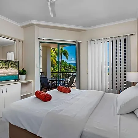 Cairns City Family Apartment - Wifi -Netflix - Pool-3