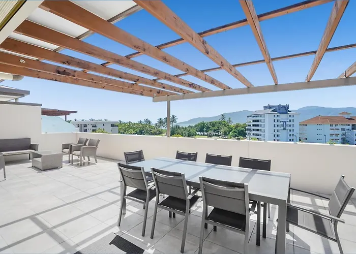 Belle Escapes 404 The Edge With Views Apartment Cairns