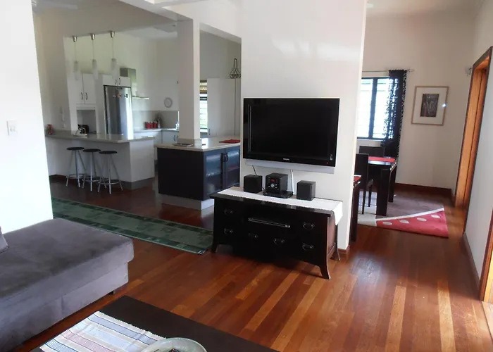 Floriana Villas Cairns