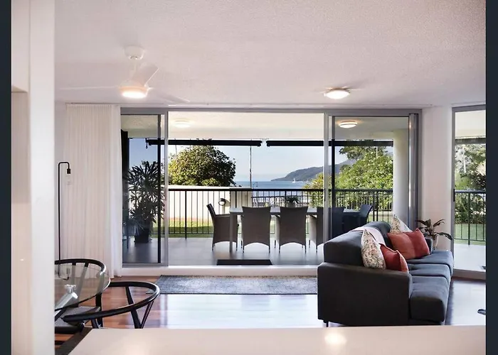 Aquarius Waterfront Apartment Cairns