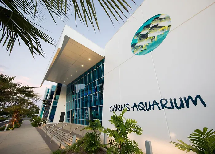 Spacious 3 Bedroom Townhouse In Cairns City