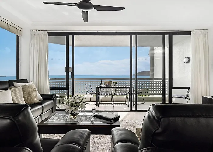 Belle Escapes 101 Rydges Plaza Esplanade With Panoramic Ocean Views Apartment Cairns