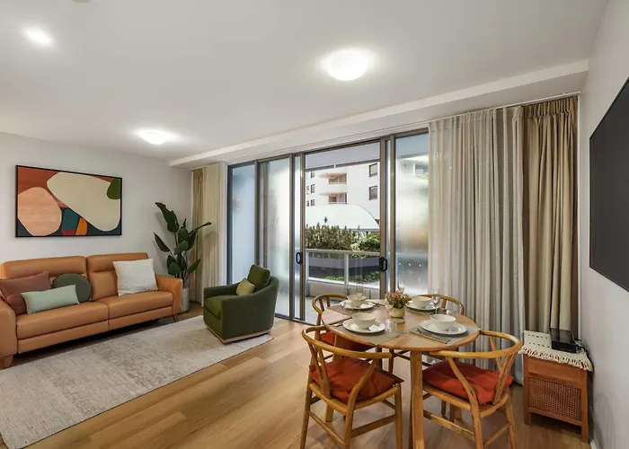 Absolute Waterfront - Enjoy Exceptional Lifestyle Apartment Cairns