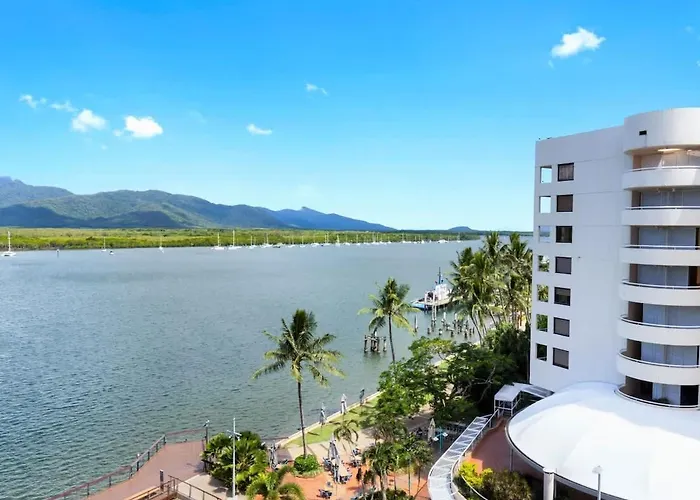 Resort-Style Getaway By The Marina - Two Connecting Apartments Cairns