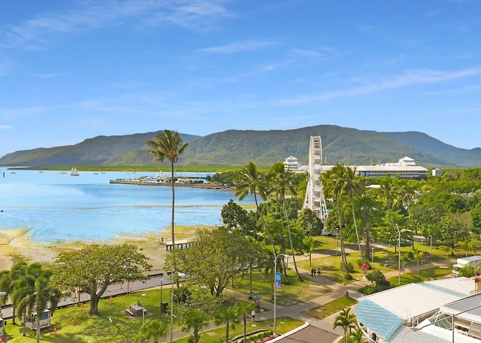 Trilogy On The Esplanade - Free Wi-Fi Apartment Cairns